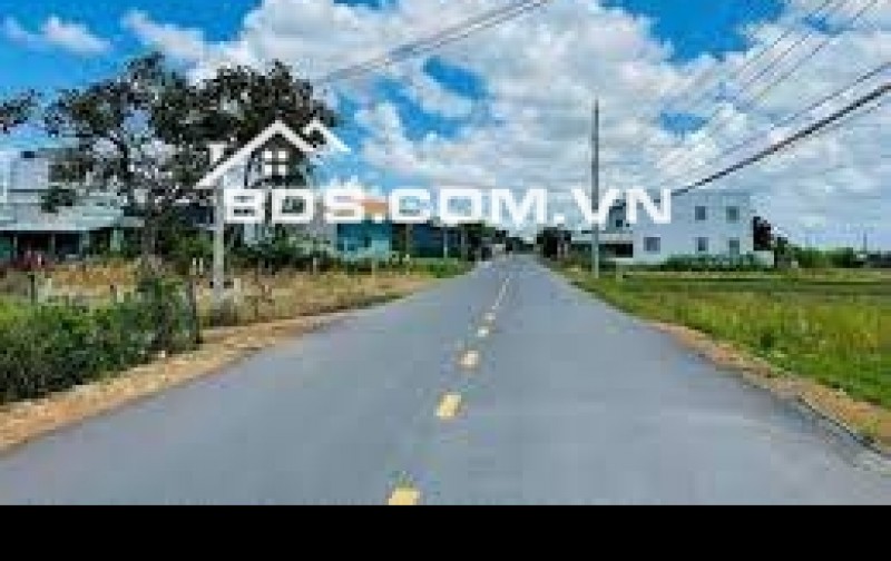 Đất thổ cư 115m2 ngay chợ và KCN Long Cang, sổ riêng chính chủ